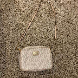 Small Michael Kors cross body